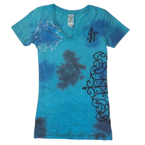 Sugar & Rox By Buckle Womens Teal Tie-Dye V-neck Graphic Tee w/ Rhinestones - M - Picture 1 of 9
